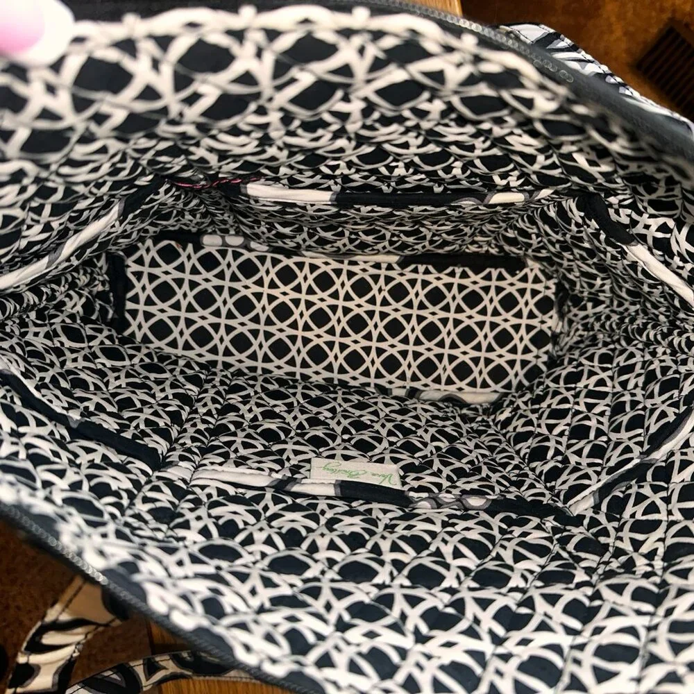 Vera Bradley Black White Night and Day Quilt Purse- Like New - Picture 4 of 6